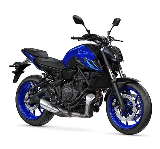 Imagen de la moderna motocicleta MT07 de Yamaha en movimiento