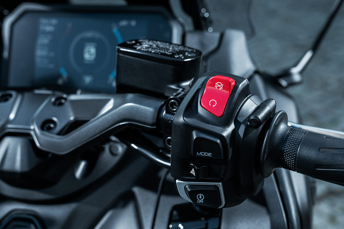 yamaha_tmax_2025_4
